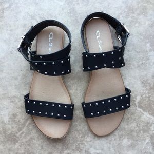 CL by Laundry Strappy Studded Sandals Black 7.5
